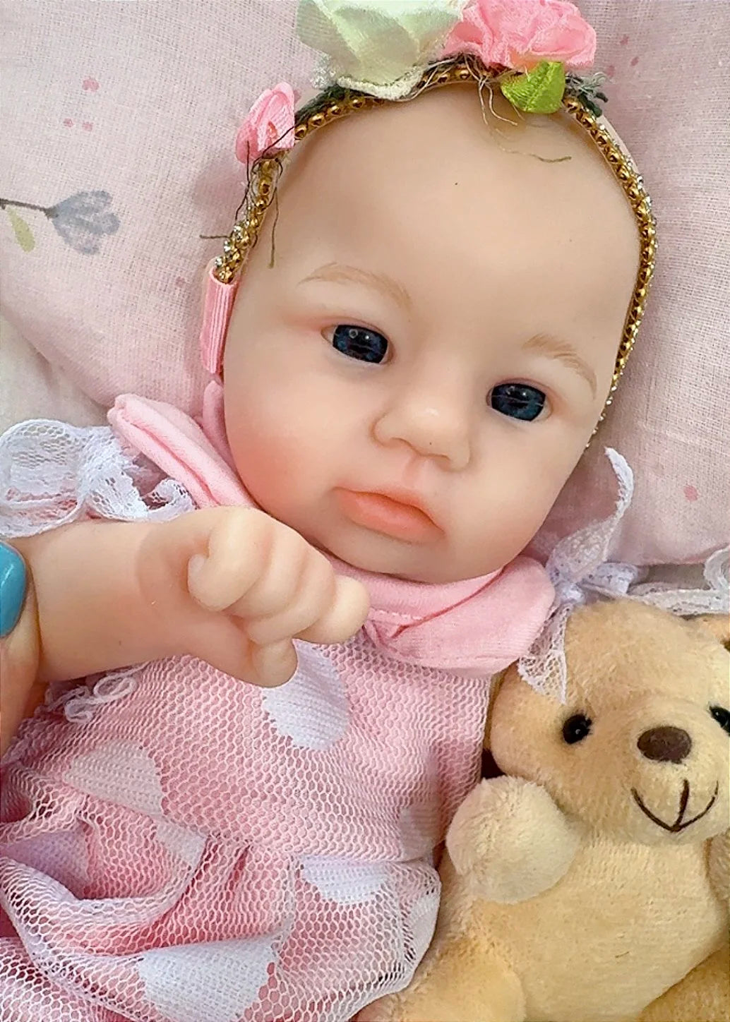 BEBÊ REBORN SILICONE SÓLIDO BELLA REALISTA BEM MOLINHA FEMININA